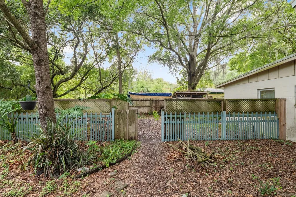 1414 NE 13th Street Gainesville FL 32601