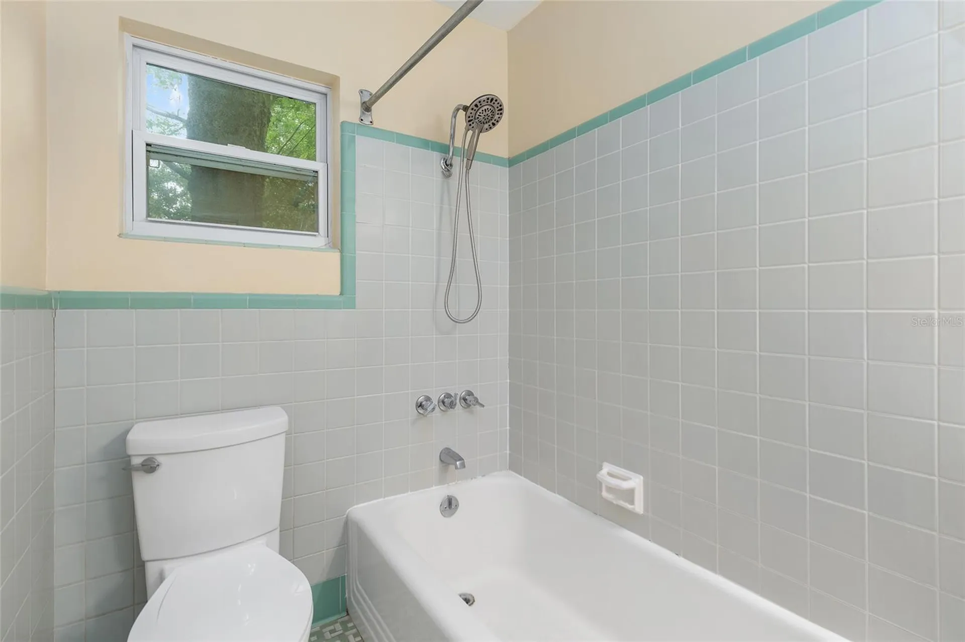 1414 NE 13th Street Gainesville FL 32601