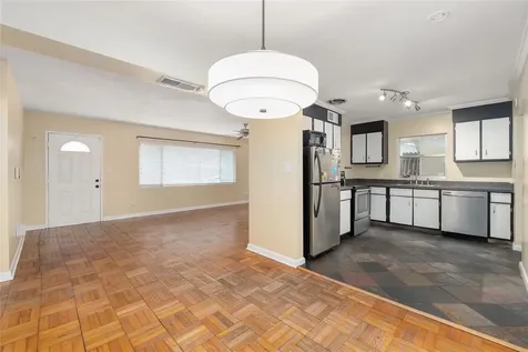 1414 NE 13th Street Gainesville FL 32601