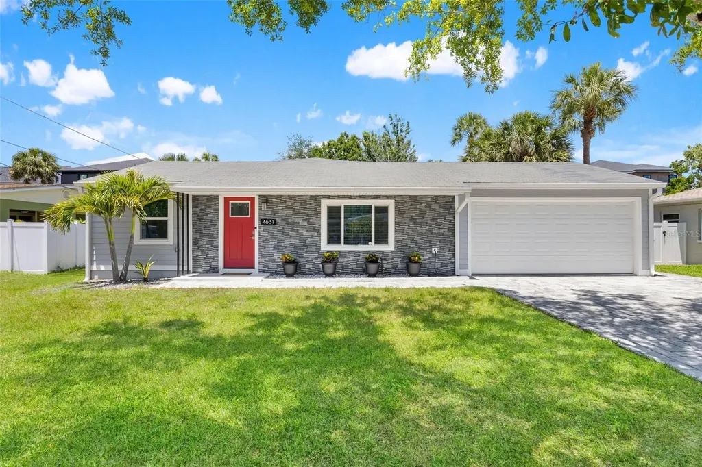 4631 W Bay Villa Avenue Tampa FL 33611