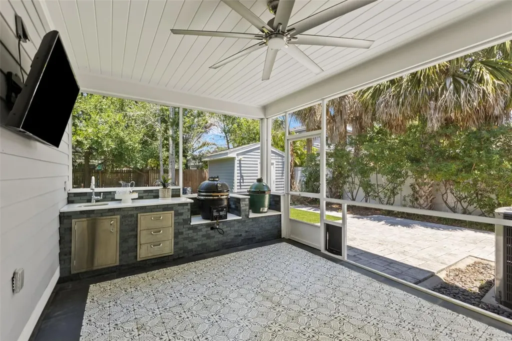4631 W Bay Villa Avenue Tampa FL 33611
