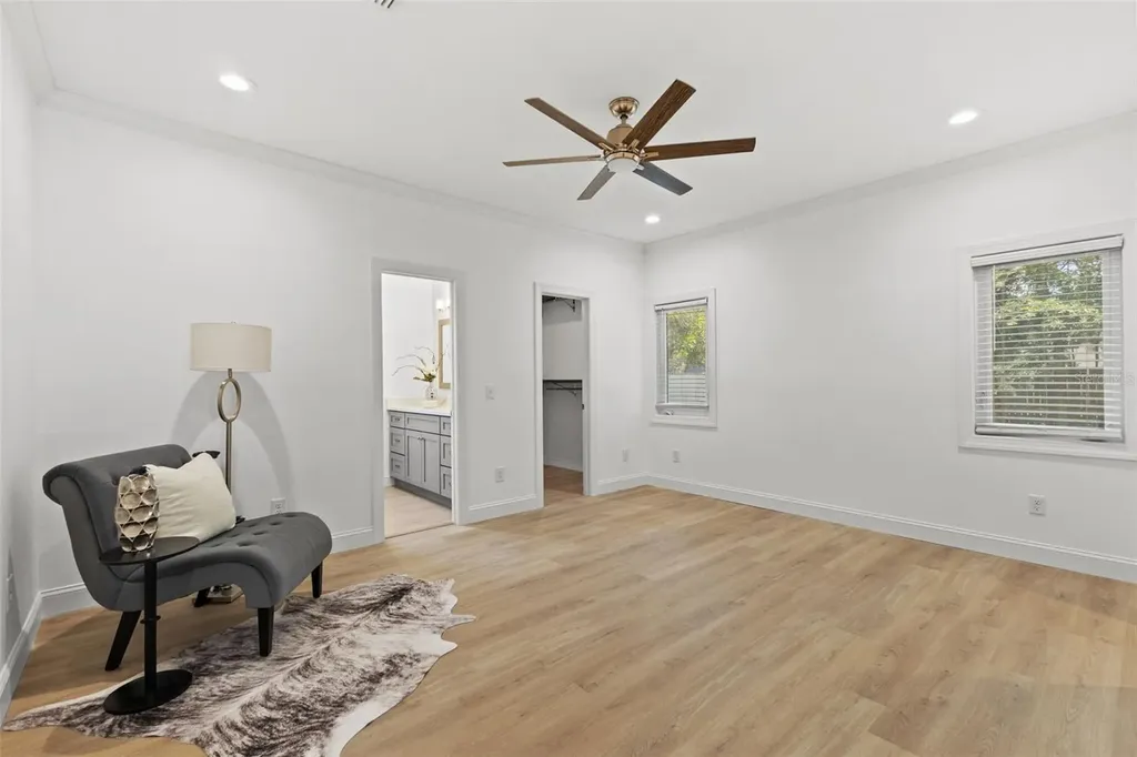 4631 W Bay Villa Avenue Tampa FL 33611