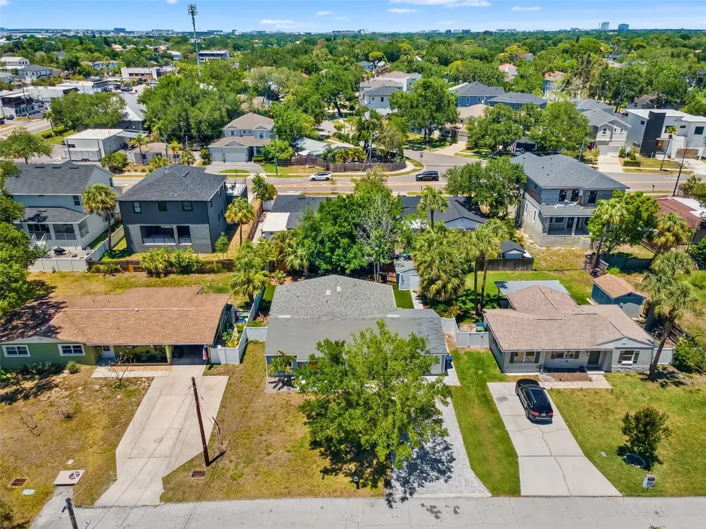4631 W Bay Villa Avenue Tampa FL 33611