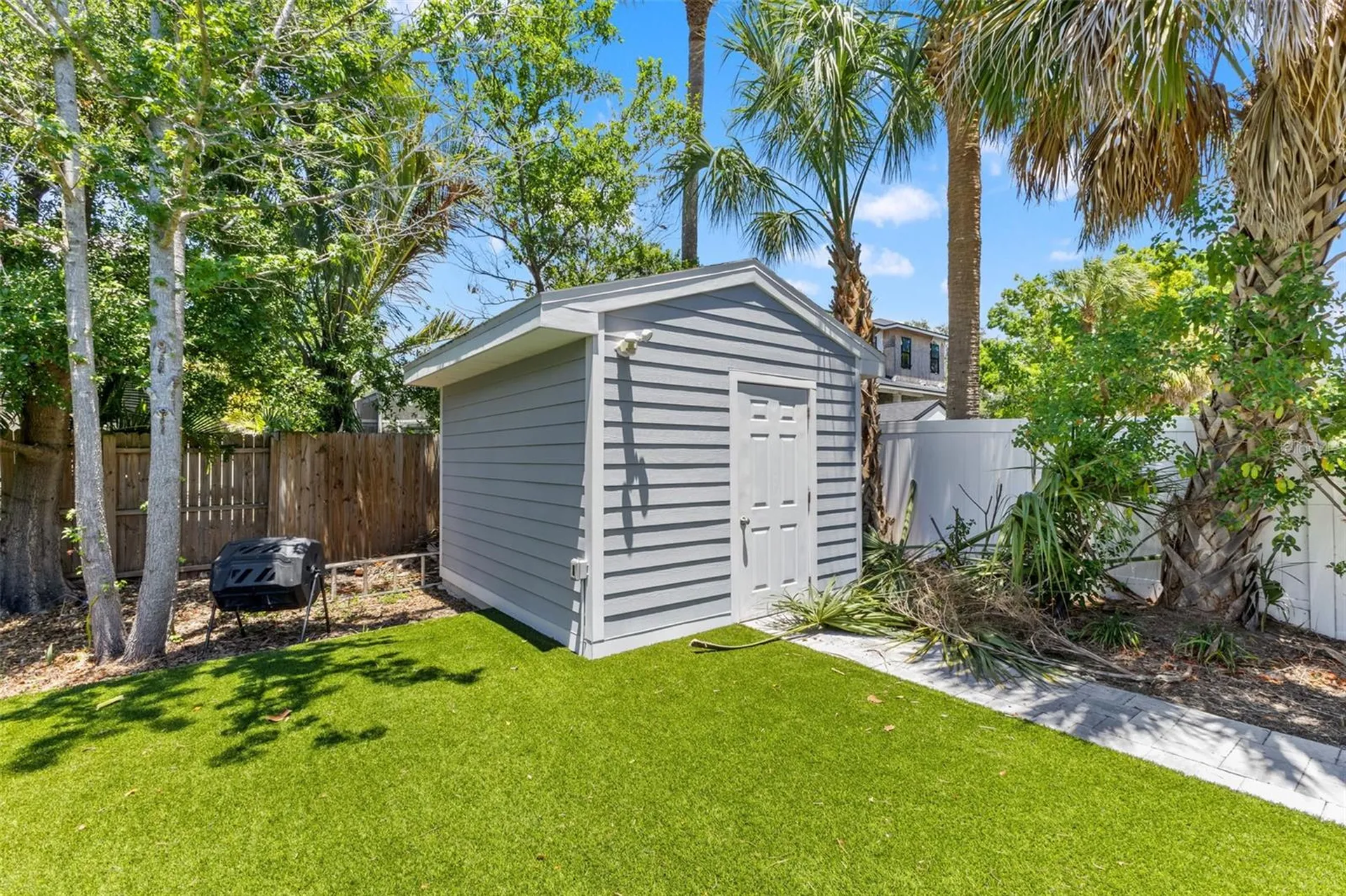 4631 W Bay Villa Avenue Tampa FL 33611