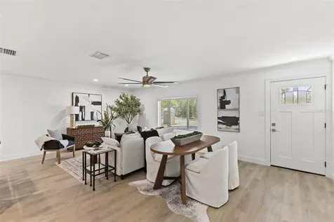 4631 W Bay Villa Avenue Tampa FL 33611