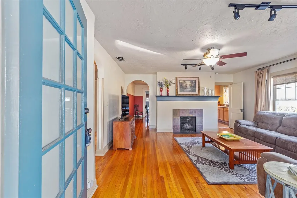 114 NE 11th Avenue Ocala FL 34470