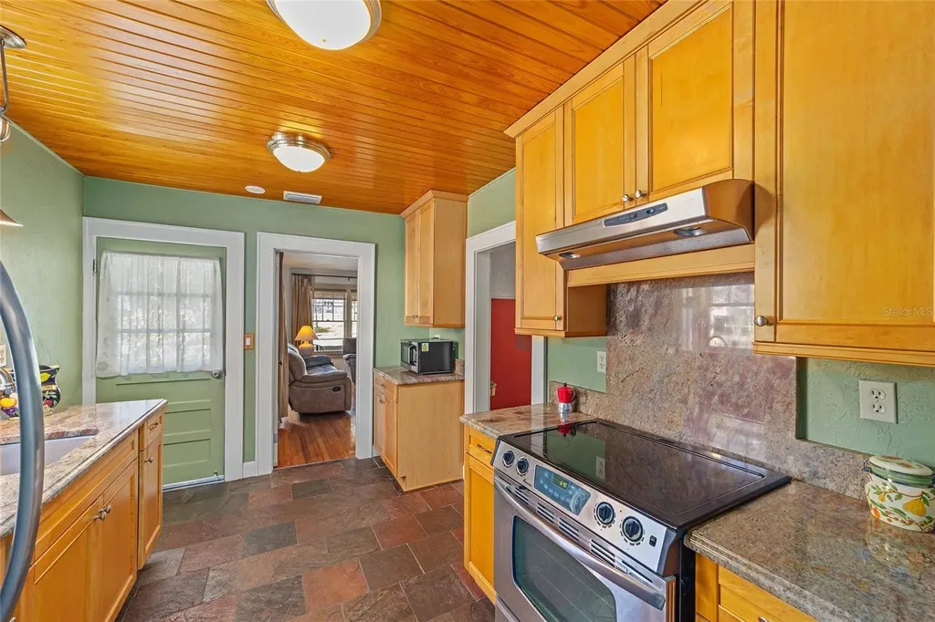 114 NE 11th Avenue Ocala FL 34470