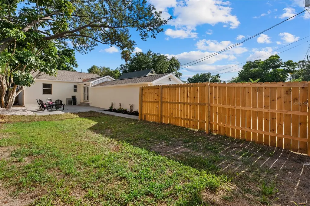 1211 16th Avenue N St Petersburg FL 33704