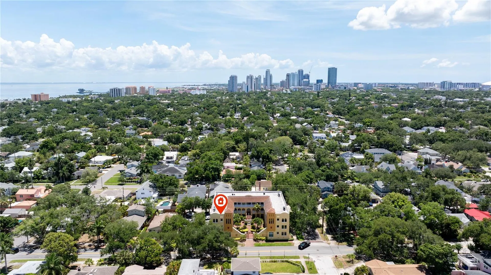 210 22nd Avenue NE St Petersburg FL 33704