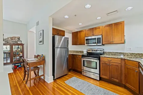 210 22nd Avenue NE St Petersburg FL 33704