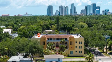 210 22nd Avenue NE St Petersburg FL 33704