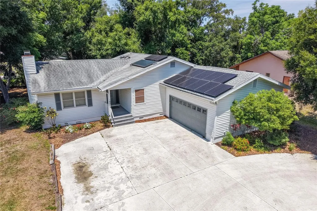 4424 Meadow Creek Circle Sarasota FL 34233