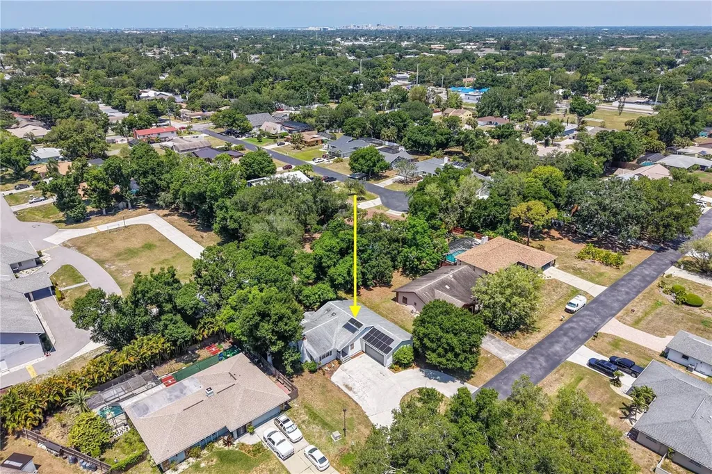 4424 Meadow Creek Circle Sarasota FL 34233
