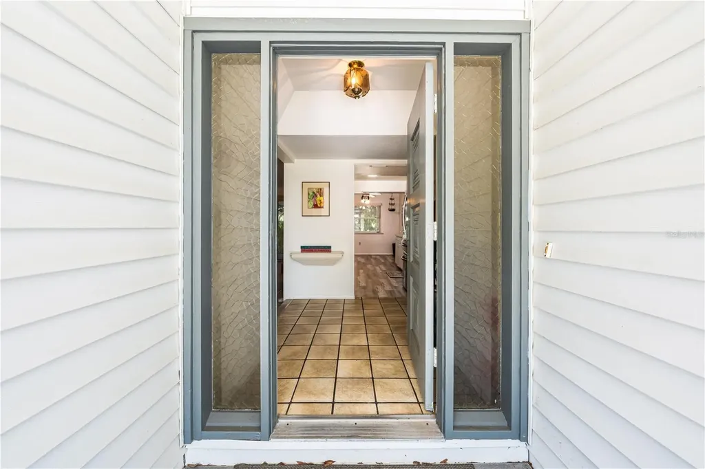4424 Meadow Creek Circle Sarasota FL 34233