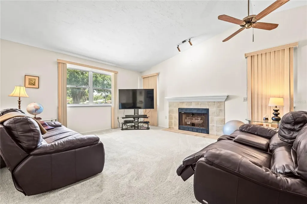 4424 Meadow Creek Circle Sarasota FL 34233