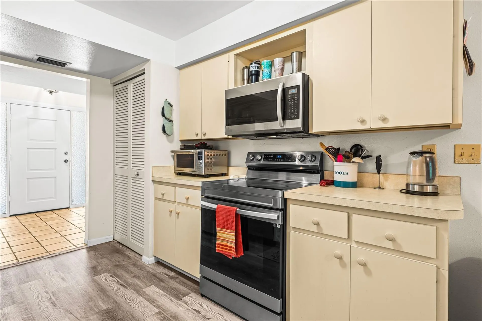 4424 Meadow Creek Circle Sarasota FL 34233