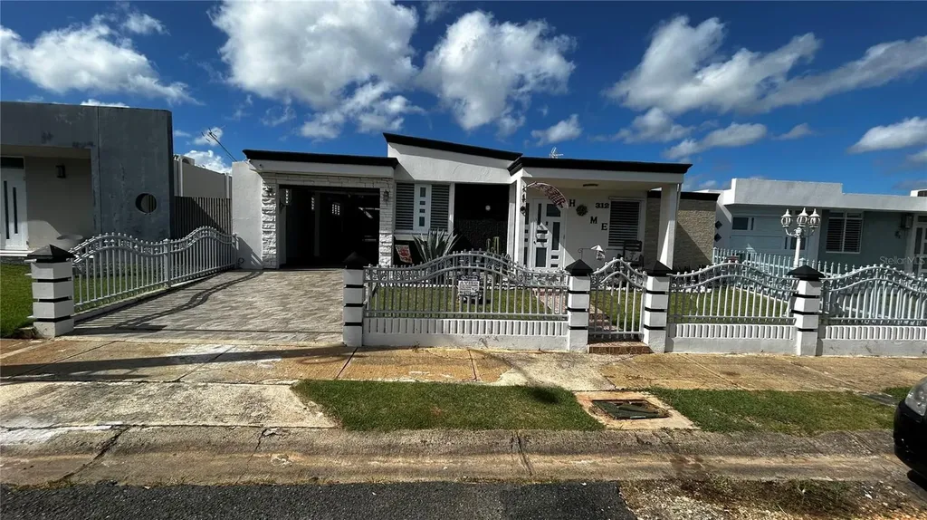 G51 Urb. Paseos Reales Arecibo PR 00612