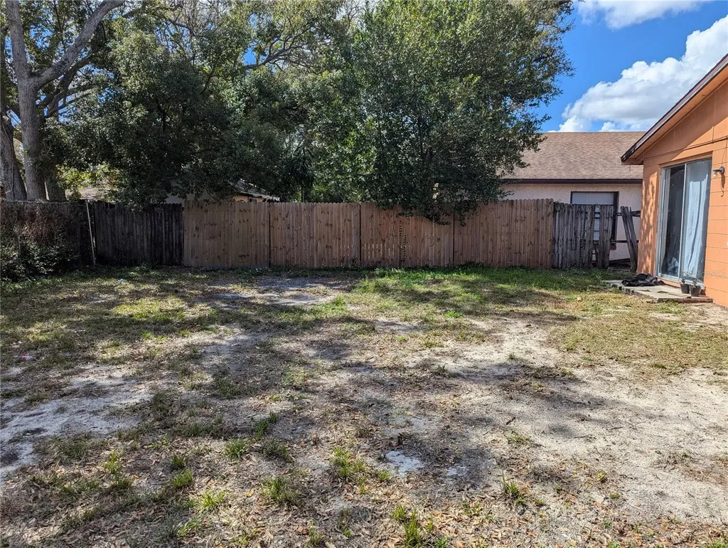 1215 E 108th Avenue Tampa FL 33612