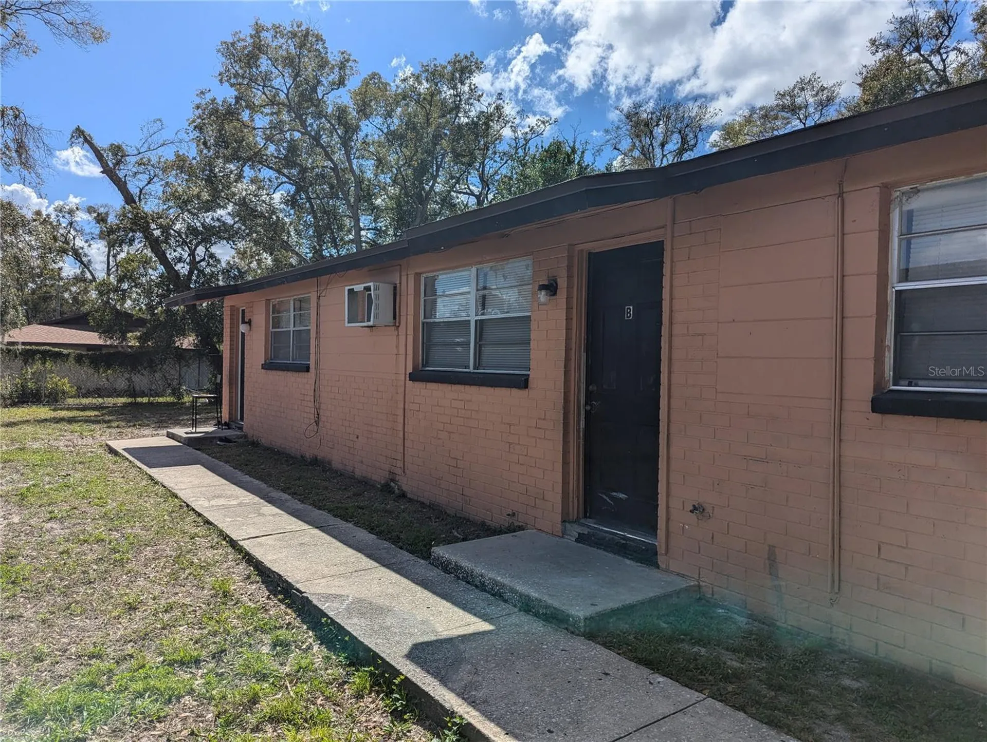1215 E 108th Avenue Tampa FL 33612