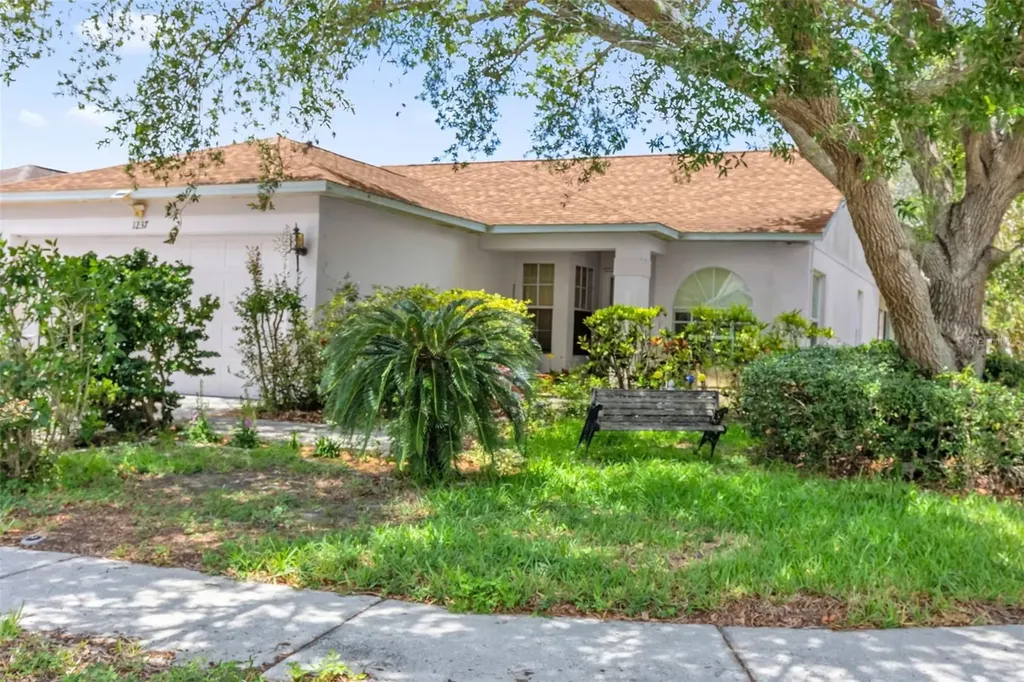 1237 Franford Drive Brandon FL 33511