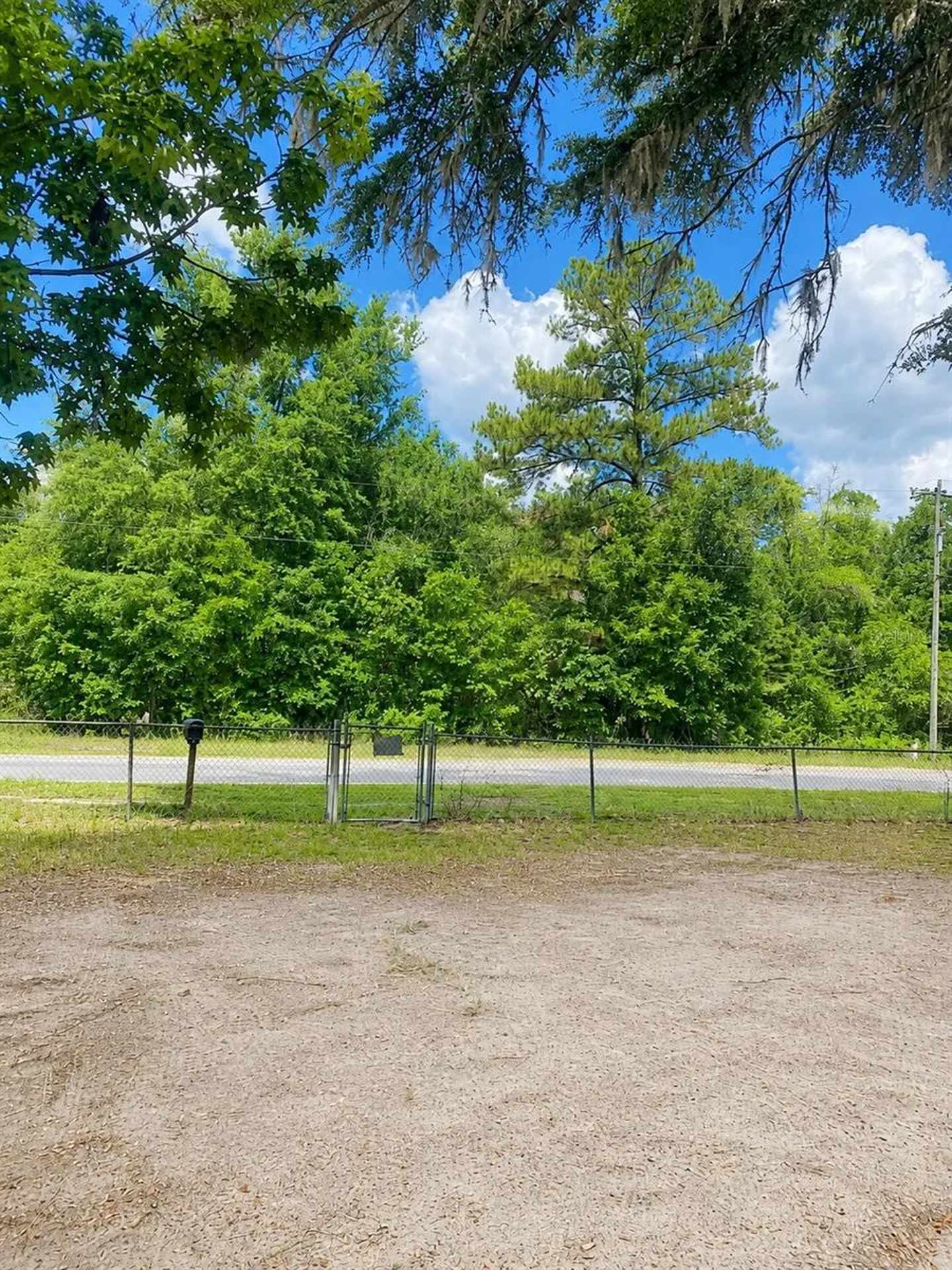 928 Dawn Avenue Interlachen FL 32148