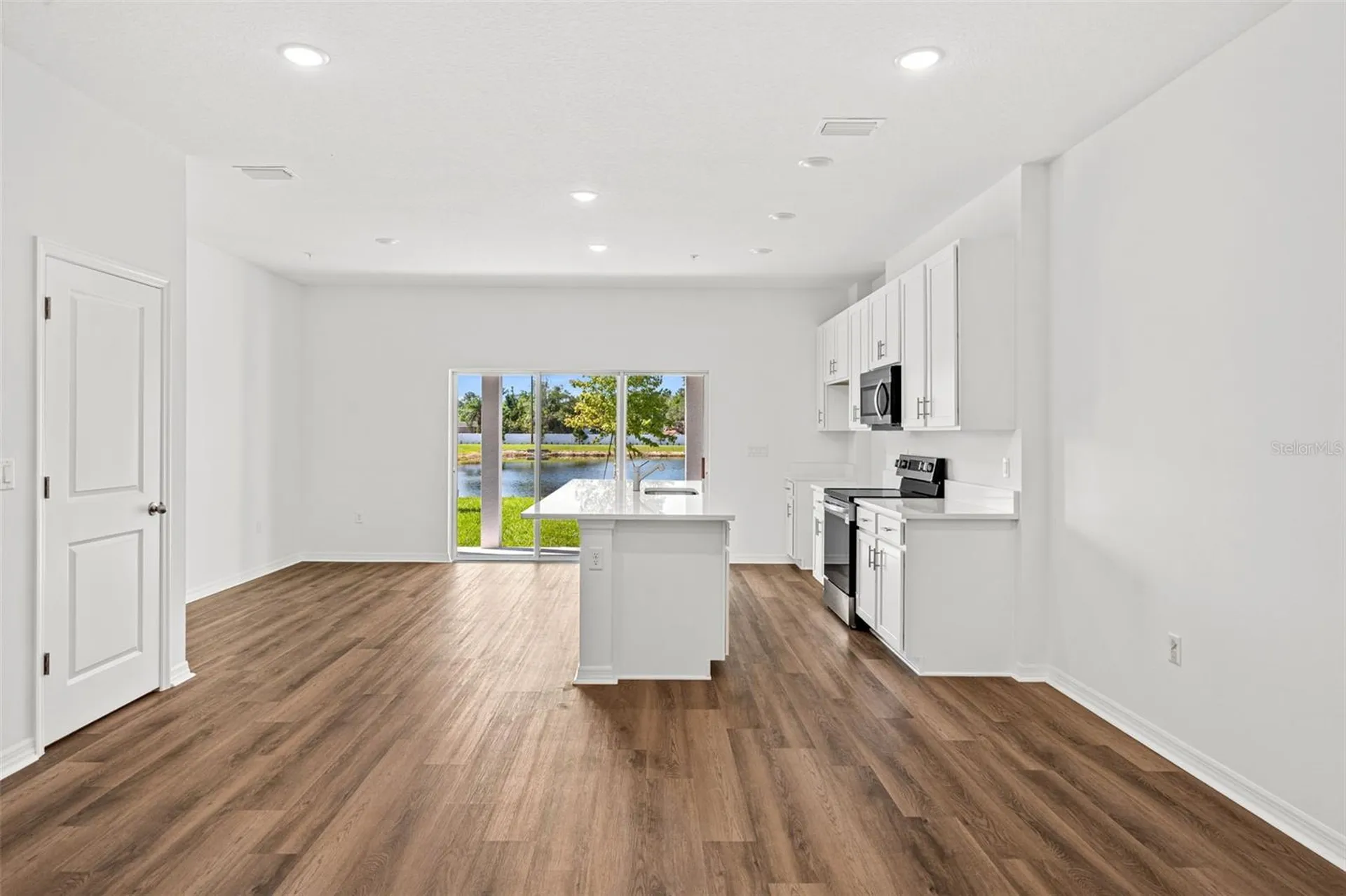 4698 Winding River Road Orlando FL 32822
