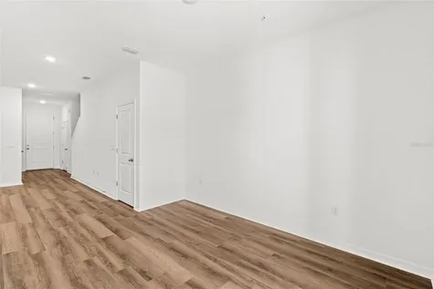 4698 Winding River Road Orlando FL 32822
