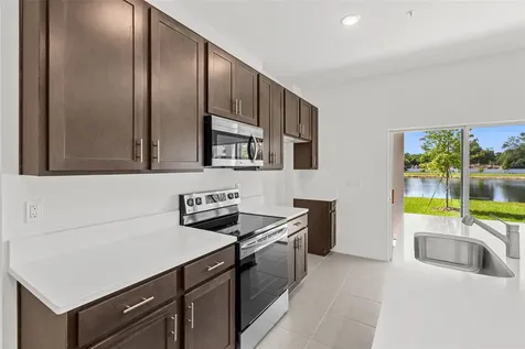 4698 Winding River Road Orlando FL 32822