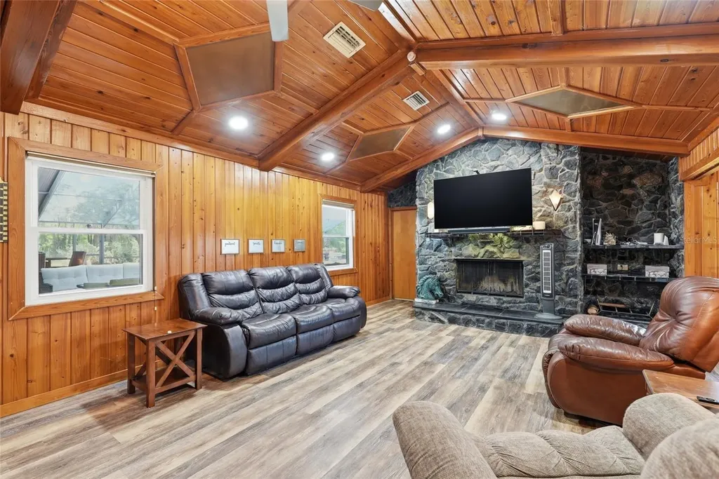 7851 SW County Road 796 Lake Butler FL 32054