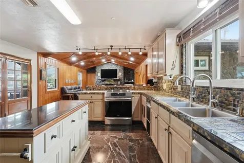 7851 SW County Road 796 Lake Butler FL 32054