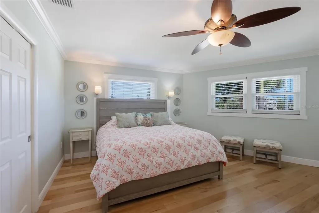 221 85th Street Holmes Beach FL 34217