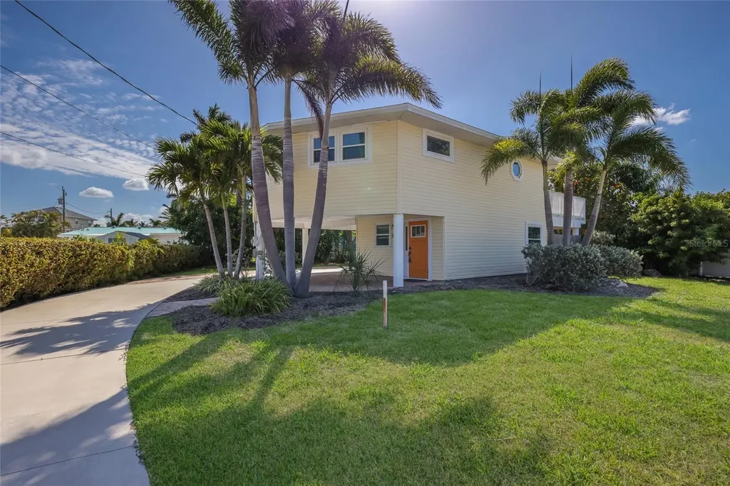 221 85th Street Holmes Beach FL 34217