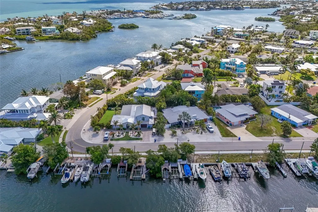 221 85th Street Holmes Beach FL 34217