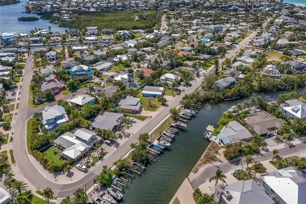 221 85th Street Holmes Beach FL 34217