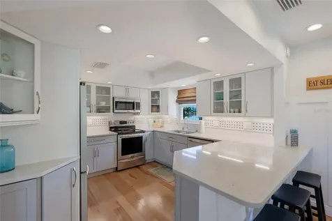 221 85th Street Holmes Beach FL 34217