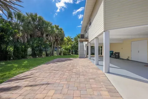 221 85th Street Holmes Beach FL 34217