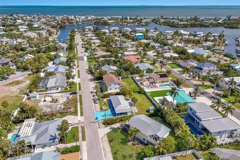 221 85th Street Holmes Beach FL 34217