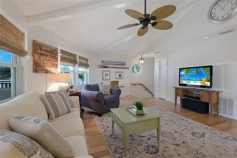 221 85th Street Holmes Beach FL 34217