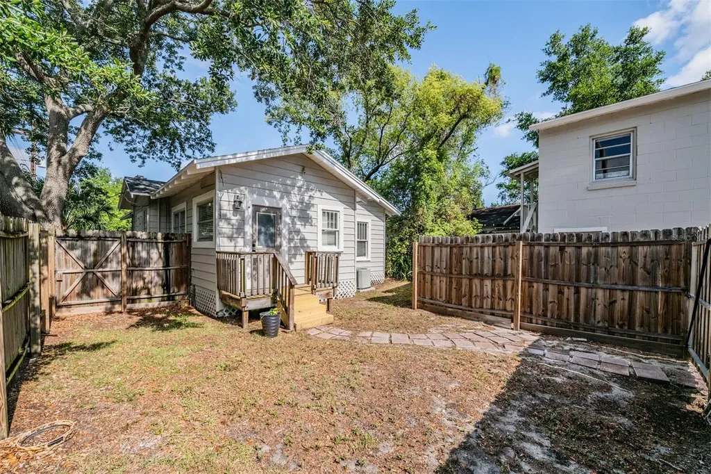 3101 N Woodrow Avenue Tampa FL 33603