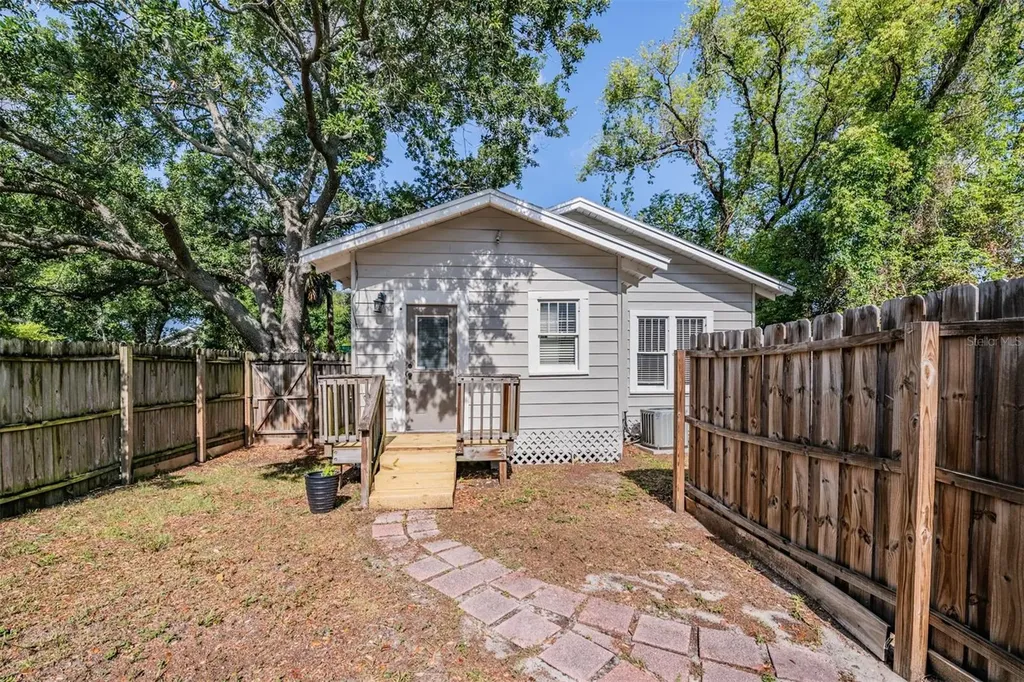 3101 N Woodrow Avenue Tampa FL 33603