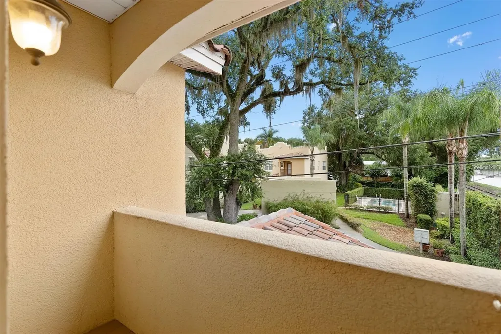 828 Ellwood Avenue Orlando FL 32804