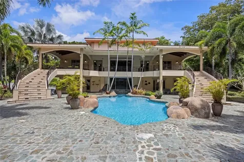17 Calle Durazno Urbanizacion San Patricio Guaynabo PR 00968