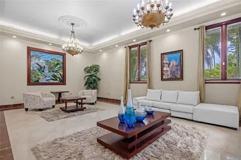 17 Calle Durazno Urbanizacion San Patricio Guaynabo PR 00968