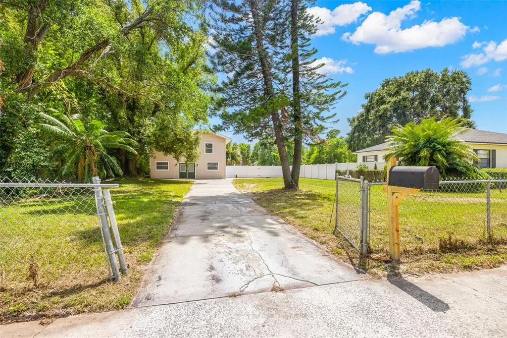 305 E Hanna Avenue Tampa FL 33604