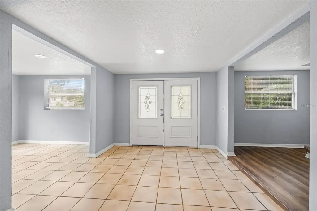 305 E Hanna Avenue Tampa FL 33604