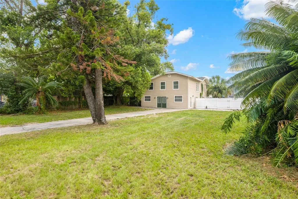 305 E Hanna Avenue Tampa FL 33604