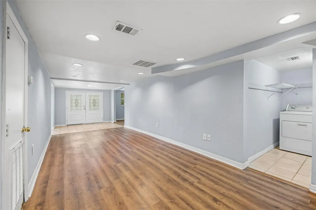 305 E Hanna Avenue Tampa FL 33604