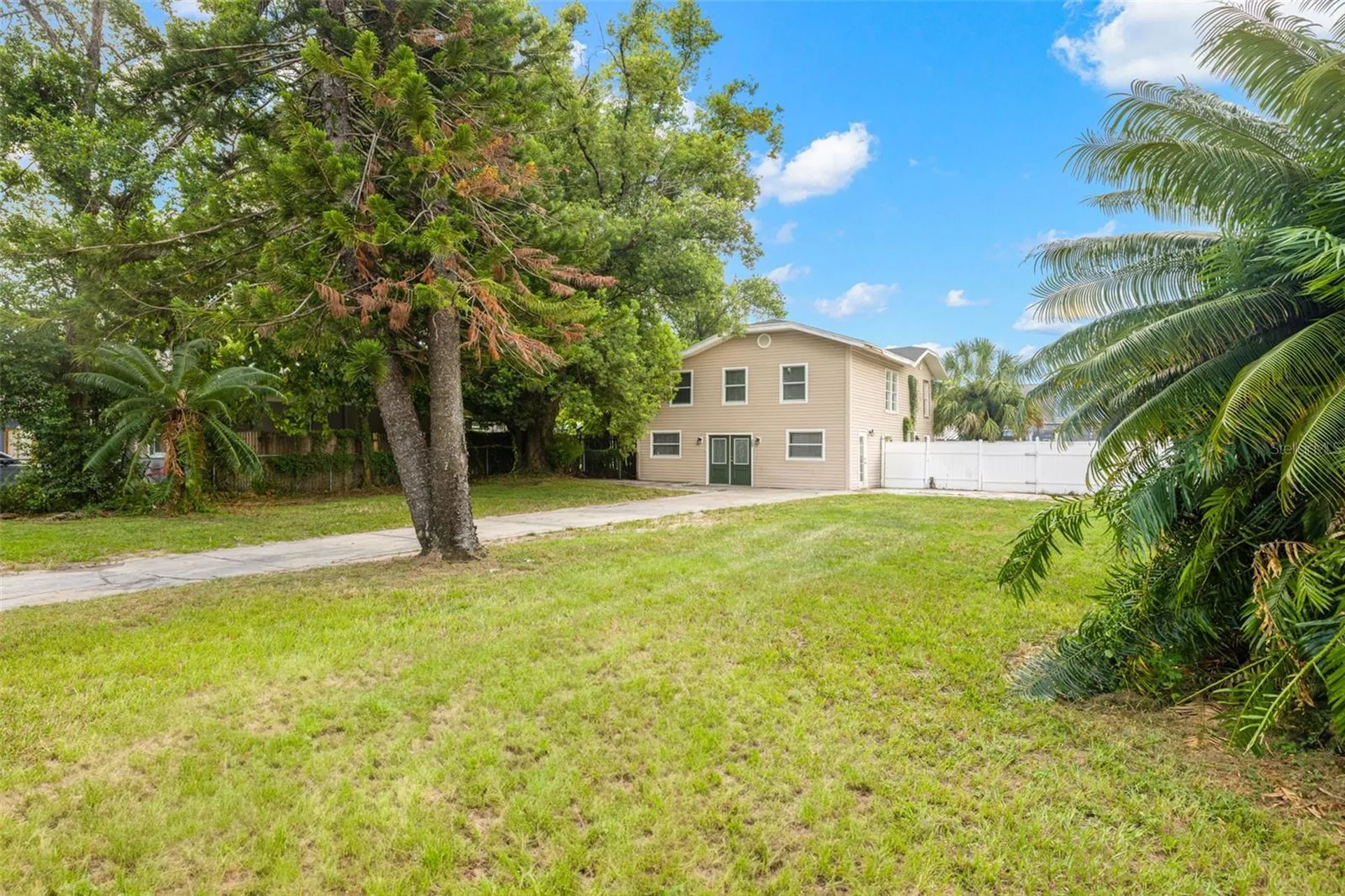 305 E Hanna Avenue Tampa FL 33604