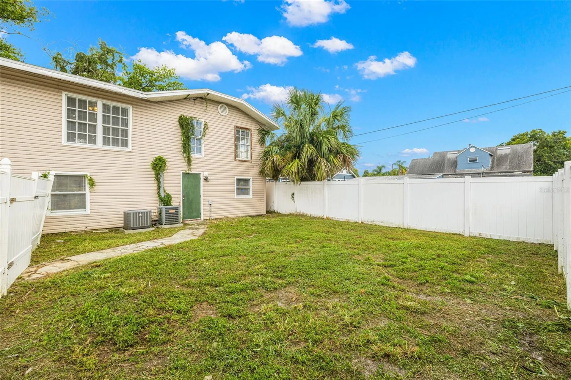 305 E Hanna Avenue Tampa FL 33604