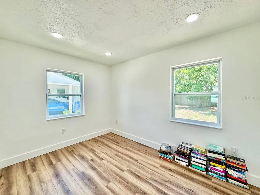 3814 W Tyson Avenue Tampa FL 33611